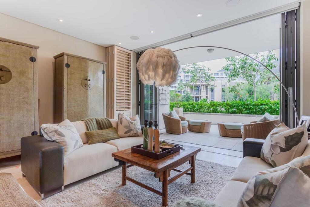 Outstanding V&A Marina Waterfront Apartment Cape Town Luaran gambar