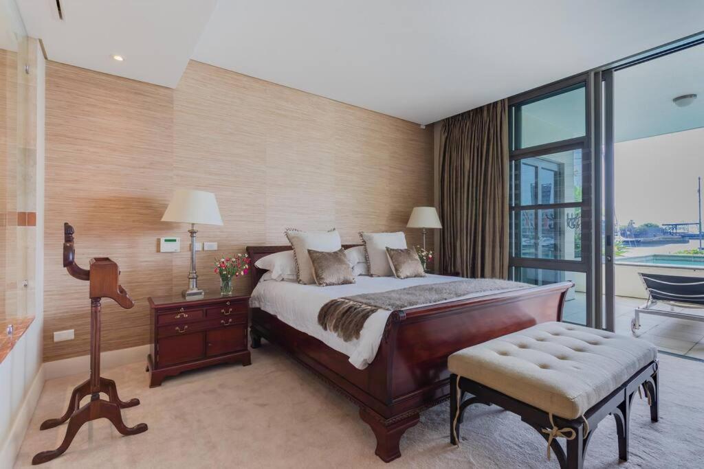 Outstanding V&A Marina Waterfront Apartment Cape Town Luaran gambar